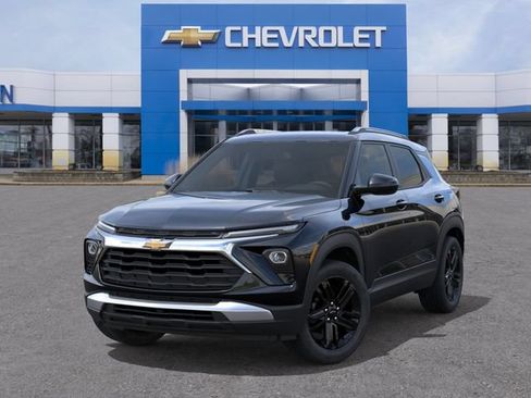 New 2026 Chevrolet TrailBlazer LT w/ Midnight Edition AWD/4WD image 6