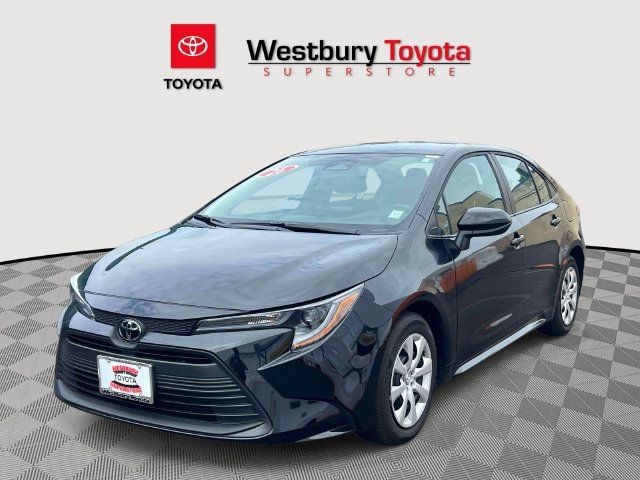 Used 2026 Toyota Corolla LE FWD image 5