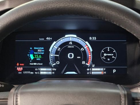 Used 2025 Toyota Tundra Limited image 15