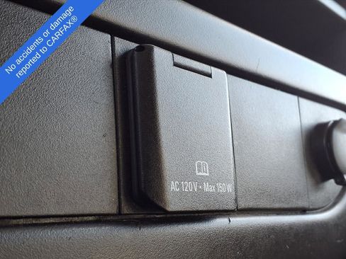 Used 2018 Chevrolet Express 3500 w/ Driver Convenience Package image 26