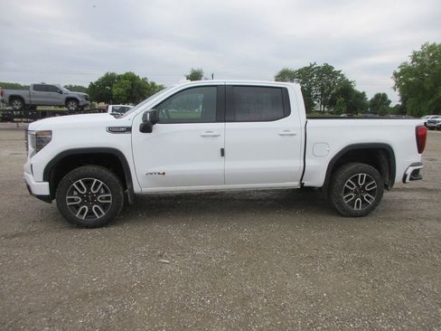 New 2026 GMC Sierra 1500 AT4 w/ AT4 Premium Package AWD/4WD image 10