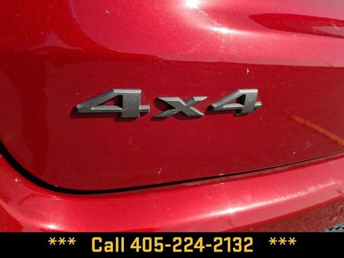 Used 2025 Jeep Compass Trailhawk AWD/4WD image 13