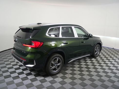 Used 2025 BMW X1 xDrive28i w/ Convenience Package image 3