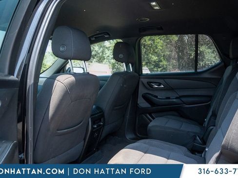 Used 2023 Chevrolet Traverse LT AWD/4WD image 20