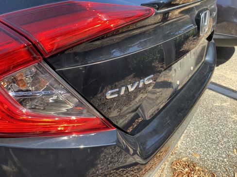 Used 2021 Honda Civic EX image 22