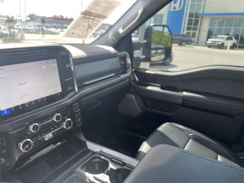 Used 2024 Ford F250 Lariat w/ Lariat Ultimate Package AWD/4WD image 14