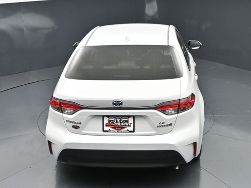 Used 2024 Toyota Corolla LE FWD image 31