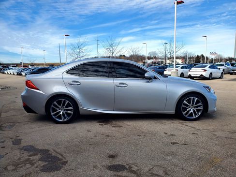Used 2018 Lexus IS 300 w/ Accessory Package 2 RWD image 4