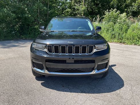 Used 2021 Jeep Grand Cherokee L Limited w/ Trailer Tow Group (B) AWD/4WD image 2