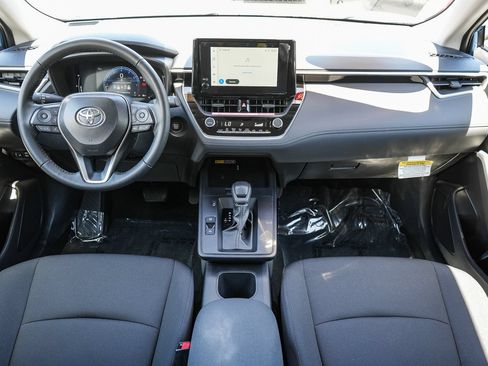 Certified 2026 Toyota Corolla Cross LE FWD image 12
