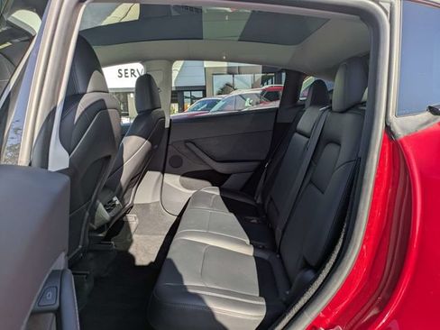 Used 2023 Tesla Model Y Long Range AWD/4WD image 13