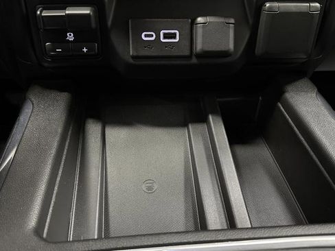 Used 2022 GMC Sierra 2500 AT4 w/ AT4 Premium Plus Package image 26