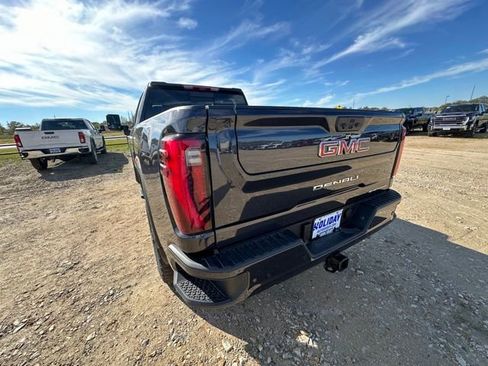 New 2026 GMC Sierra 2500 Denali w/ Denali Reserve Package AWD/4WD image 9