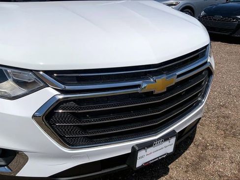 Used 2020 Chevrolet Traverse LT AWD/4WD image 30