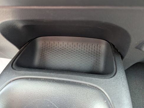 Used 2025 Toyota Corolla LE FWD image 16