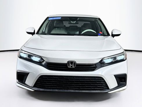 Certified 2022 Honda Civic EX image 3