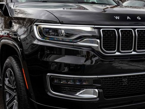 New 2025 Jeep Wagoneer Base image 45