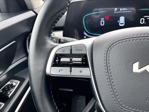 Used 2025 Kia Telluride S image 24