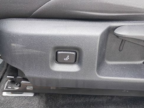 Used 2024 Toyota Tacoma TRD Off-Road AWD/4WD image 14