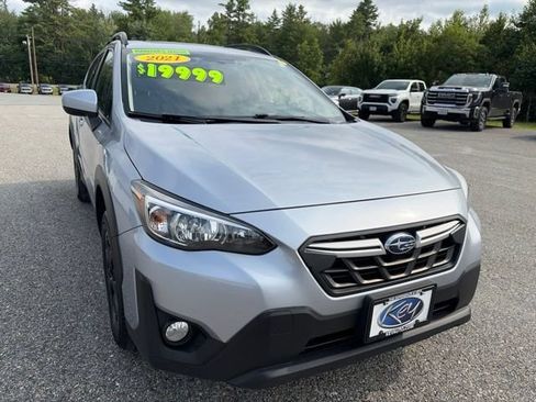 Used 2021 Subaru Crosstrek 2.0i Premium w/ Moonroof Package AWD/4WD image 9