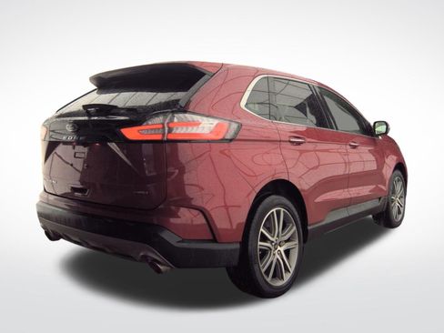 Used 2023 Ford Edge Titanium image 5
