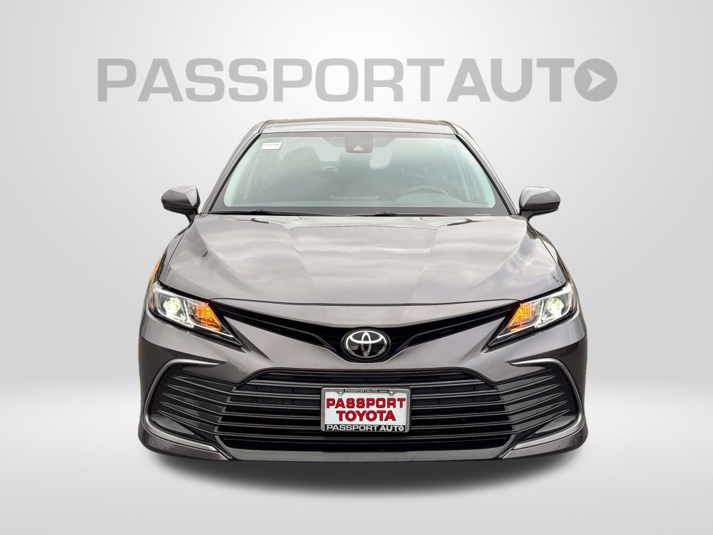 Used 2022 Toyota Camry LE FWD image 12
