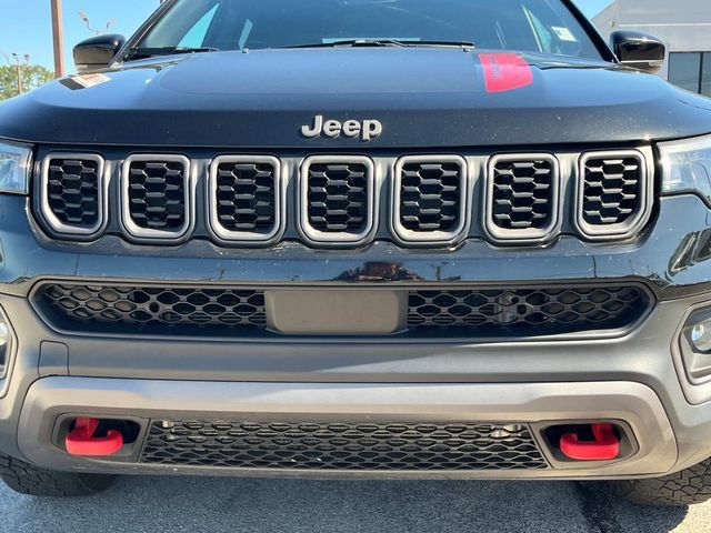 Certified 2024 Jeep Compass Trailhawk w/ Trailhawk Convenience Group AWD/4WD image 12