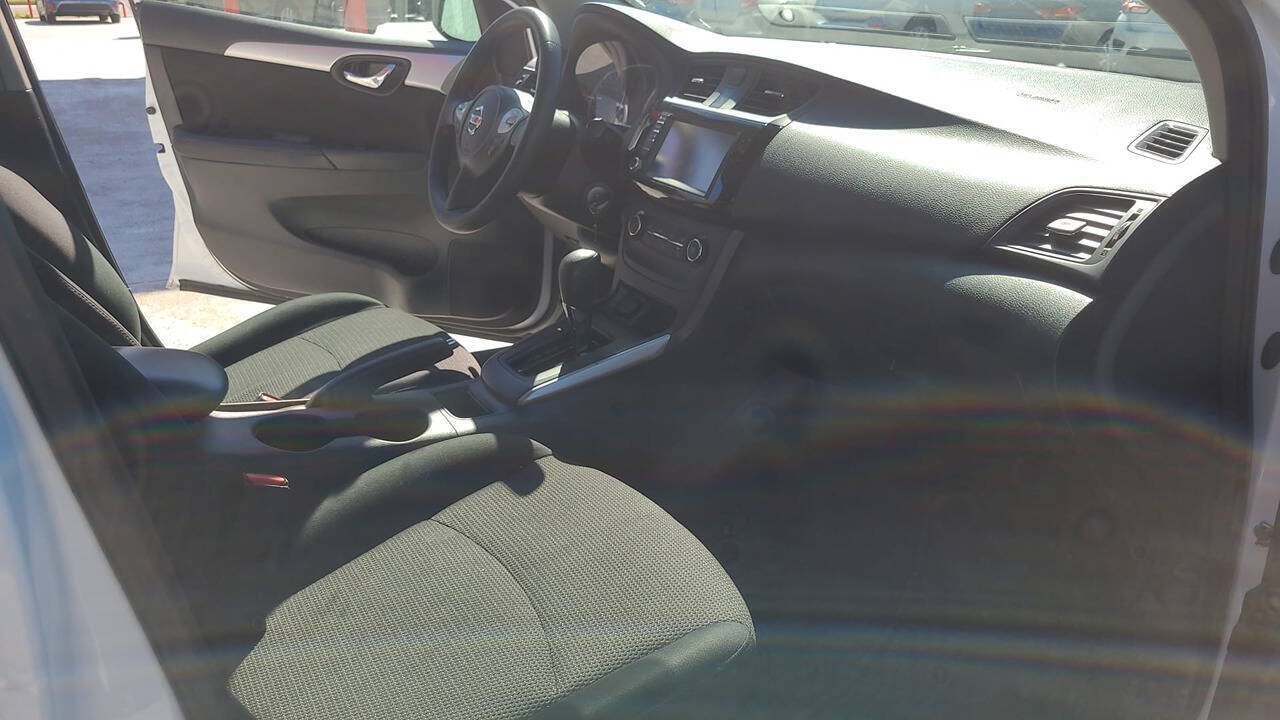 Used 2019 Nissan Sentra S FWD image 4