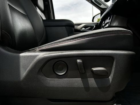 Used 2023 Chevrolet Suburban RST w/ Luxury Package AWD/4WD image 28