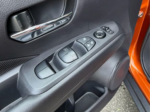 Used 2023 Nissan Kicks SV FWD image 17