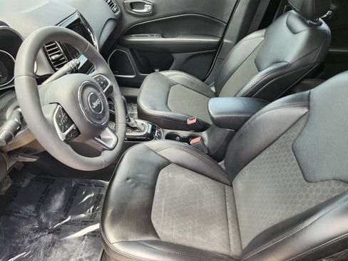 Used 2021 Jeep Compass Latitude w/ Sun and Sound Group FWD image 13