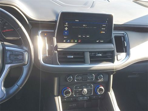 Used 2021 Chevrolet Suburban LT image 15