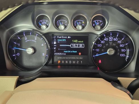 Used 2016 Ford F350 King Ranch w/ FX4 Off-Road Package AWD/4WD image 16