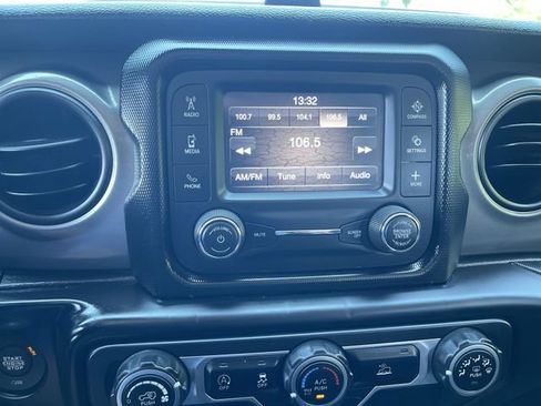 Used 2021 Jeep Wrangler Unlimited Sport AWD/4WD image 13