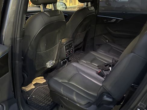 Used 2020 Audi Q7 3.0T Prestige w/ Prestige Package image 4