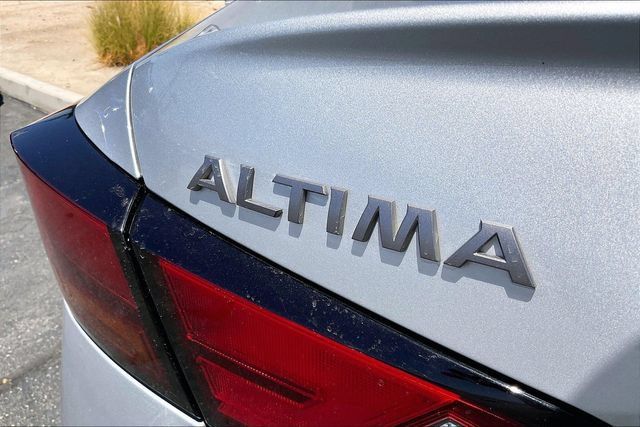 Certified 2024 Nissan Altima 2.5 SR FWD image 31