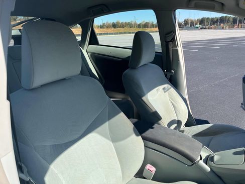 Used 2010 Toyota Prius Five image 17