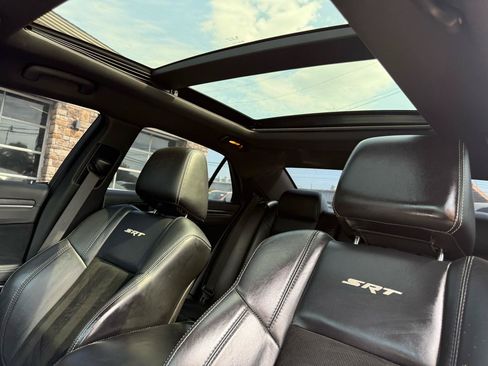 Used 2014 Chrysler 300 SRT8 w/ Leather Interior Group RWD image 13