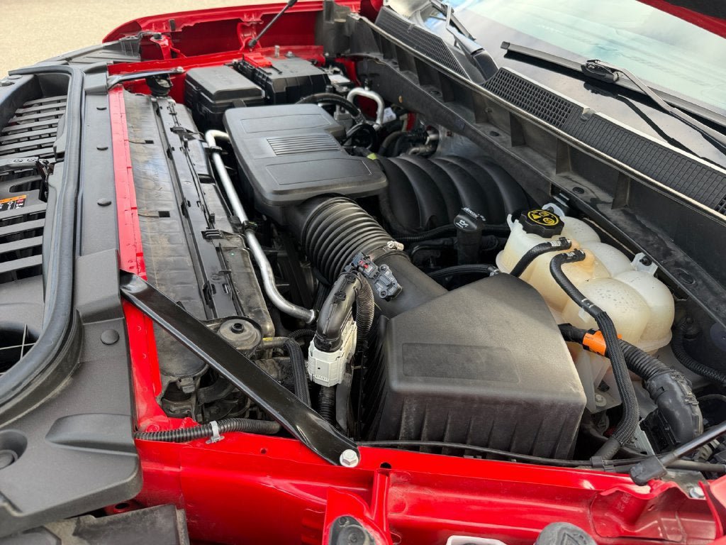 Used 2022 Chevrolet Silverado 1500 RST AWD/4WD image 31