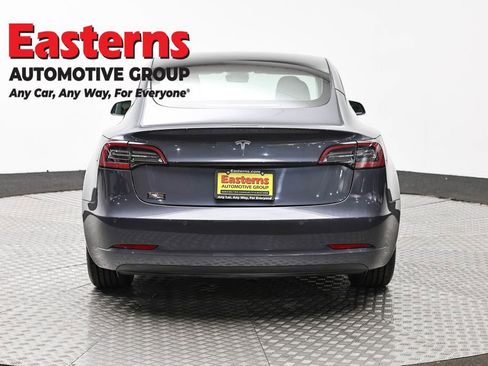Used 2022 Tesla Model 3 image 6