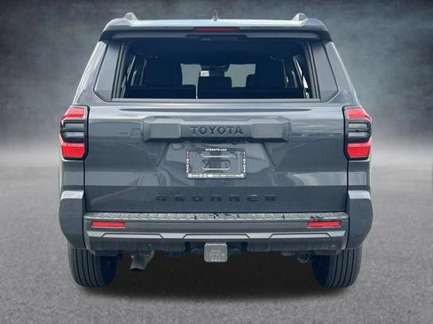 Used 2026 Toyota 4Runner SR5 AWD/4WD image 4