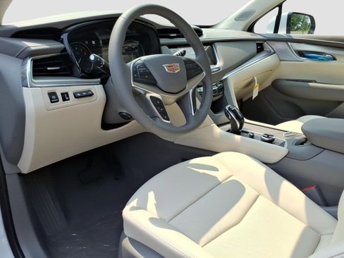 New 2026 Cadillac XT5 Premium Luxury w/ Driver Assist Package AWD/4WD image 12