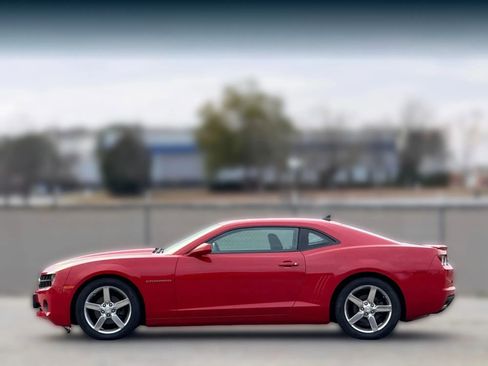 Used 2013 Chevrolet Camaro LT w/ Rear Vision Package image 8