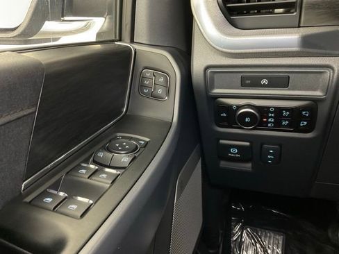 New 2025 Ford F150 Lariat w/ FX4 Off-Road Package image 19