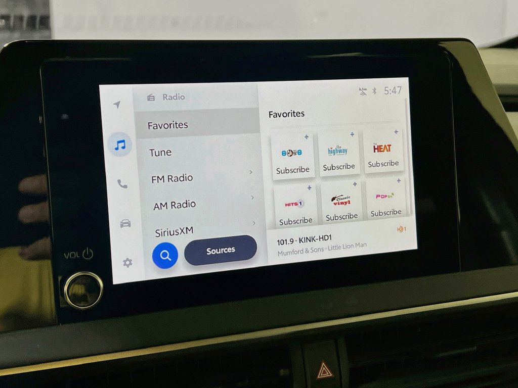 Certified 2025 Toyota Prius LE FWD image 13