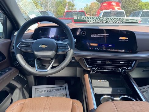 New 2026 Chevrolet Suburban High Country RWD image 12