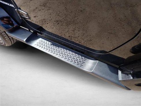 Used 2012 Jeep Wrangler Sahara w/ Connectivity Group image 7