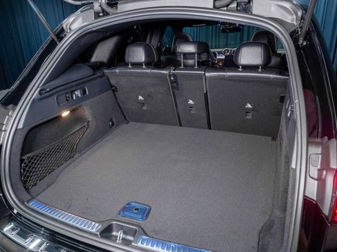 Certified 2025 Mercedes-Benz GLC 300 image 8