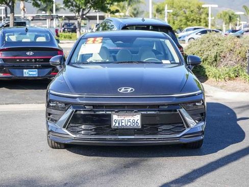 Certified 2025 Hyundai Sonata SE FWD image 2