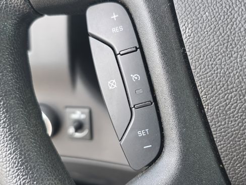 Used 2024 Chevrolet Express 2500 w/ Driver Convenience Package image 27